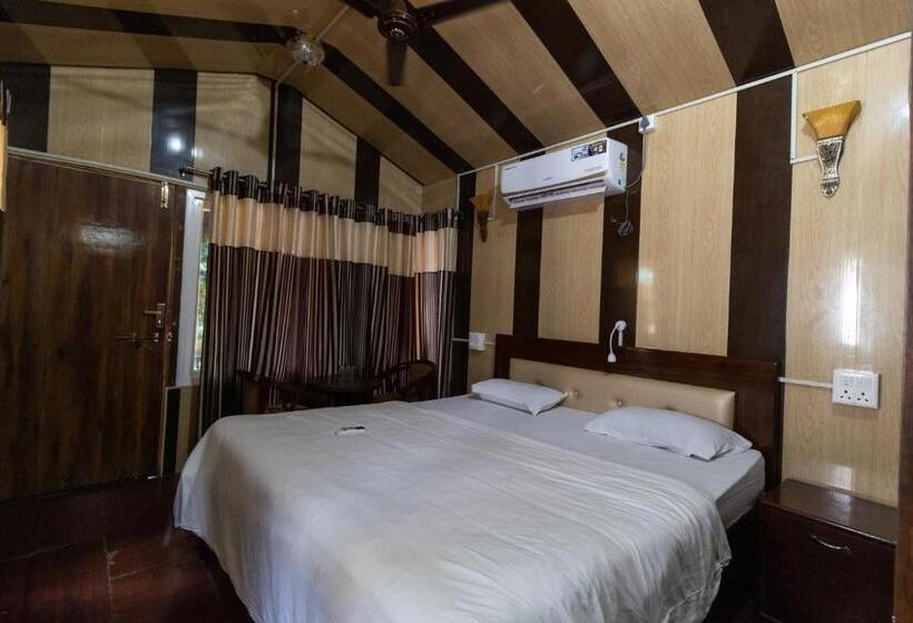Номер Deluxe, Vrindavan Gopala Resort