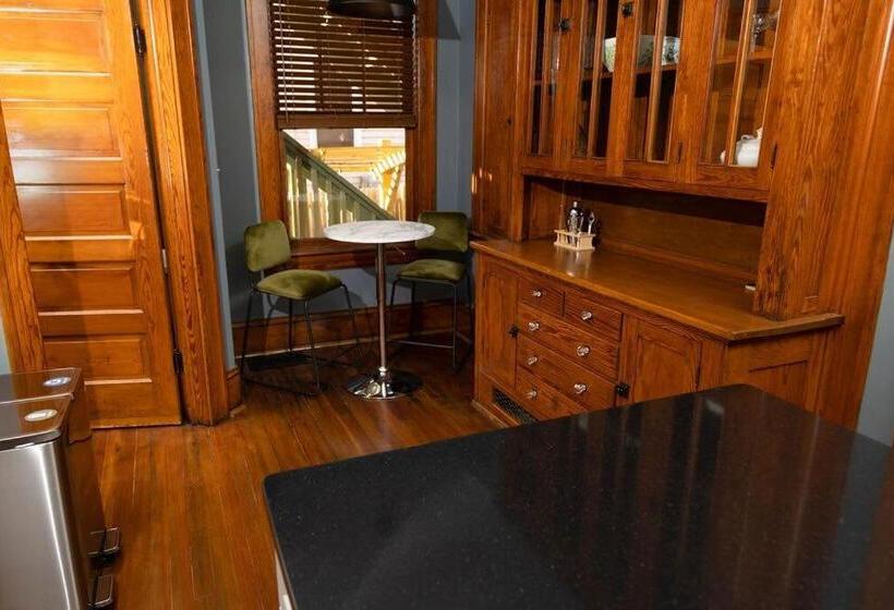 Люкс 2 Спальни, The Winona House   Boutique Hotel Near Downtown