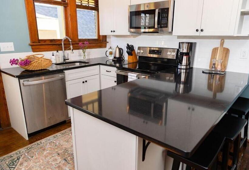 Family Suite, The Winona House   Boutique Hotel Near Downtown