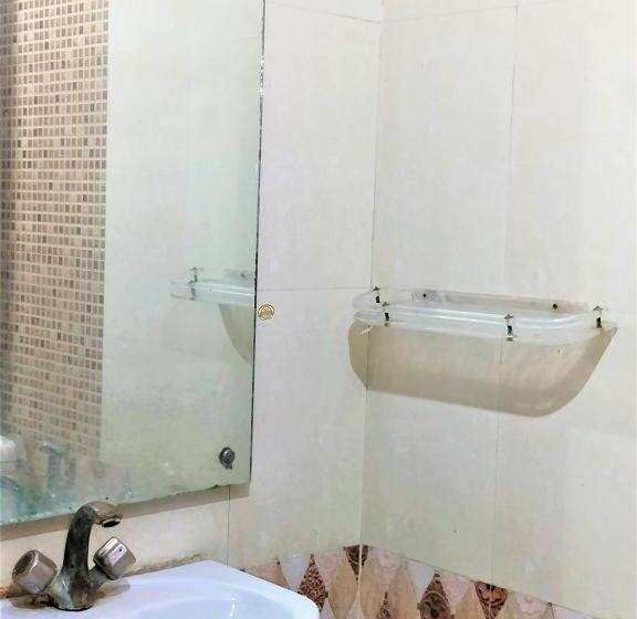 اتاق استاندارد, White Palace,nizamuddin Railway Station