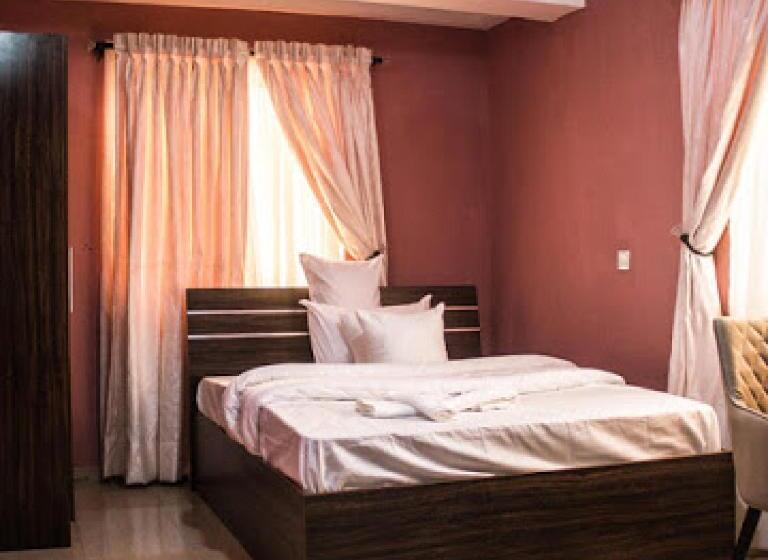 اتاق استاندارد چهار تخته, Room In Apartment   Oragon Hotel  Penthouse