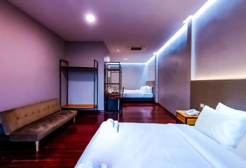 디럭스 패밀리 룸, The Riva Vientiane