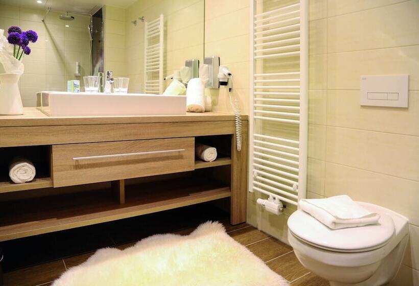 Люкс с Балконом, Berghotel Der Königsleitner   Adults Only