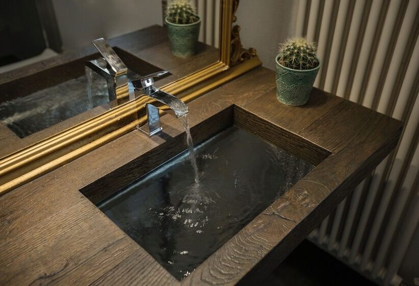 سوییت, Caffè Dell Arte Boutique Rooms Locarno
