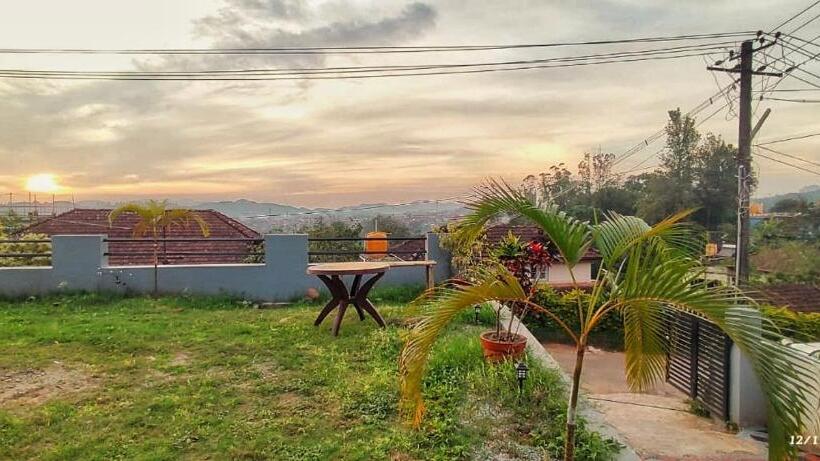 标准间, Coorg Kairav Homestay