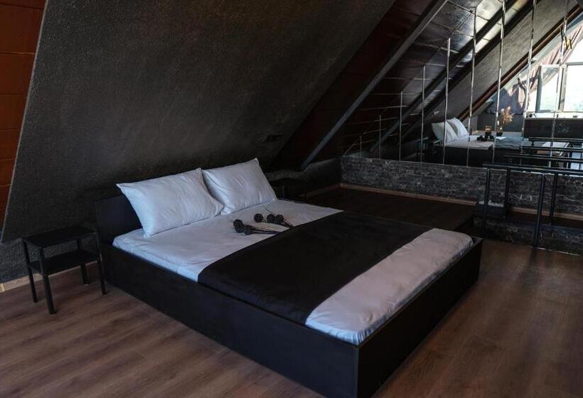 بانگلوی لوکس, Woodlife Bungalov