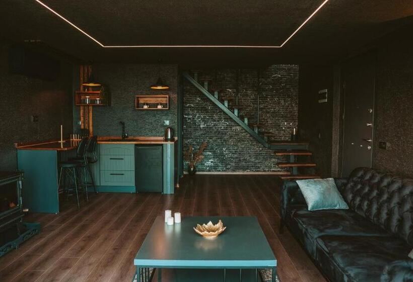 بانگلوی لوکس, Woodlife Bungalov