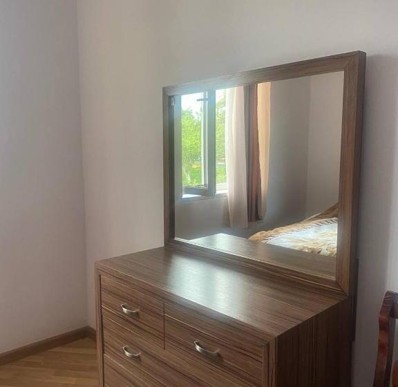 اتاق استاندارد, Bed & Breakfast Gevorgyans