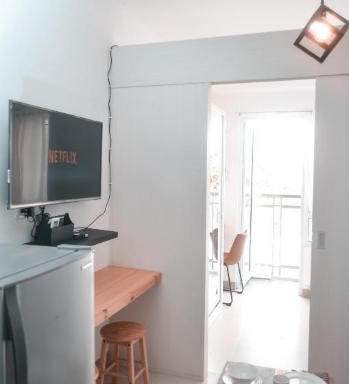 استودیو استاندارد با بالکن, Coolspace @ Smdc Wind Residence Budget, Wifi, Netflix