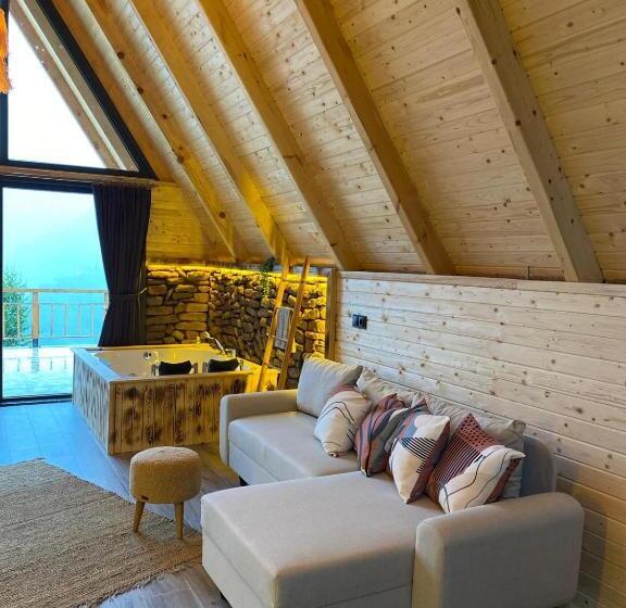 Трехместный Номер Deluxe, Pathika Bungalov