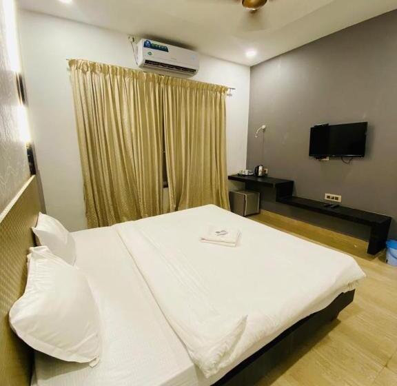 Номер Deluxe, Retro Forest Resort Lonavala