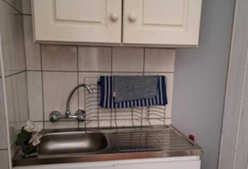 חדר סטנדרט, Stay At 12 Guesthouse And Selfcatering