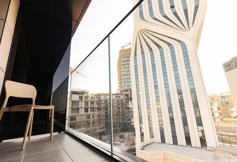 اتاق لوکس با چشم‌انداز شهر, The Londoner Hotel St. Julian S
