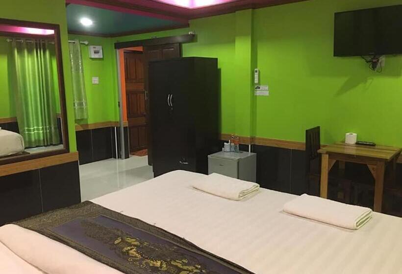Семейный Номер, Kruachokhai Hotel & Resort