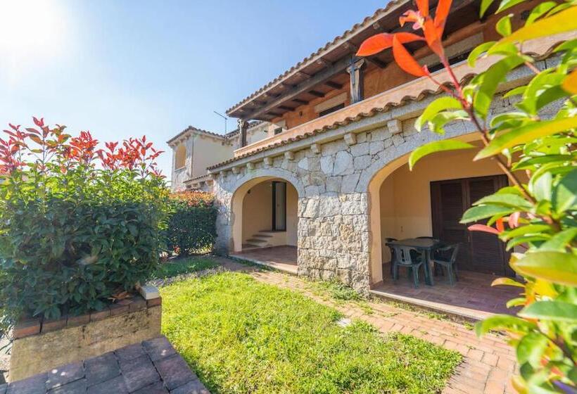آپارتمان 1 خوابه, Iss Travel Apartaments, Via Del Tirreno 300 M From La Cinta Beach