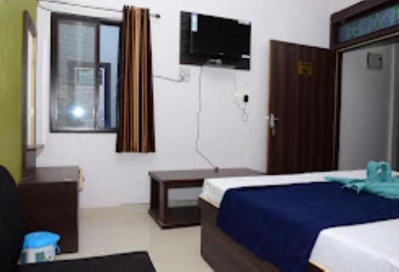 Номер Стандарт, The Lord Hotel,chandrapura