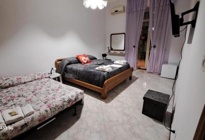 اتاق استاندارد چهار تخته, Aurora E Dad Naples Center B&b