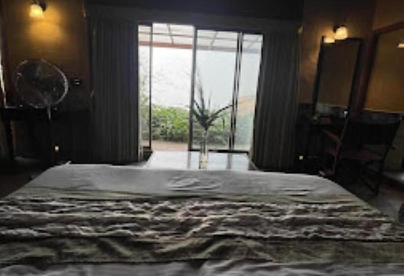 Номер Deluxe Кровать Кинг, Taalish   A Boutique Resort Ghatghar