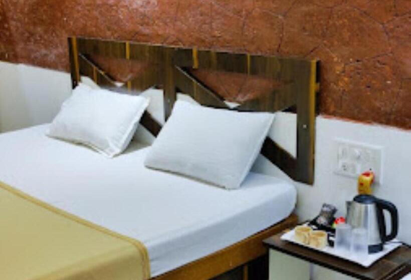 Номер Deluxe, Blue Sea Beach Resort Malvan