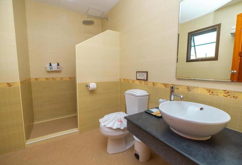스탠다드 룸 킹사이즈 침대, Phuket Kana International Hotel普吉岛卡娜国际酒店