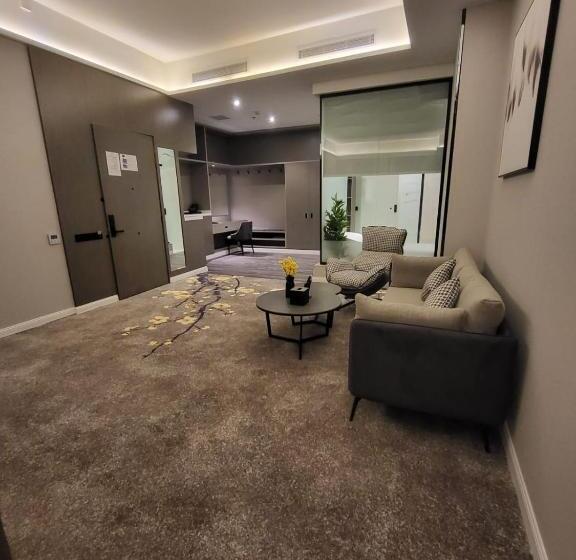 Family Suite, Msharef Almoden