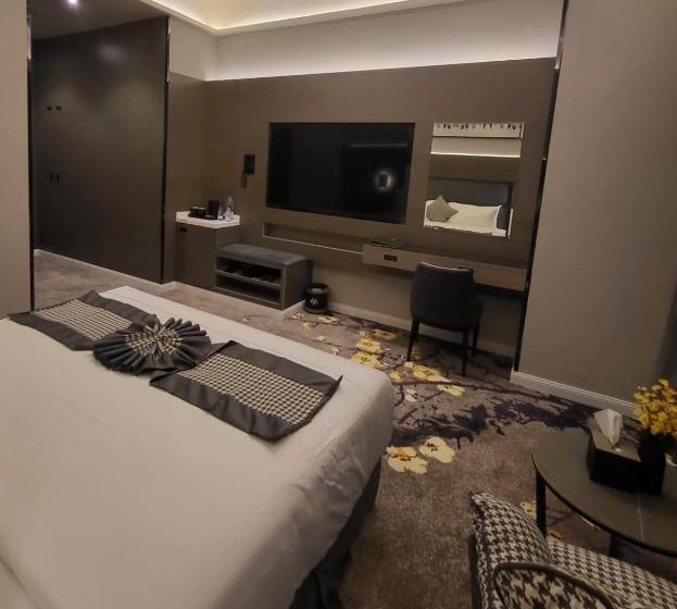 Номер Deluxe Кровать Кинг, Msharef Almoden