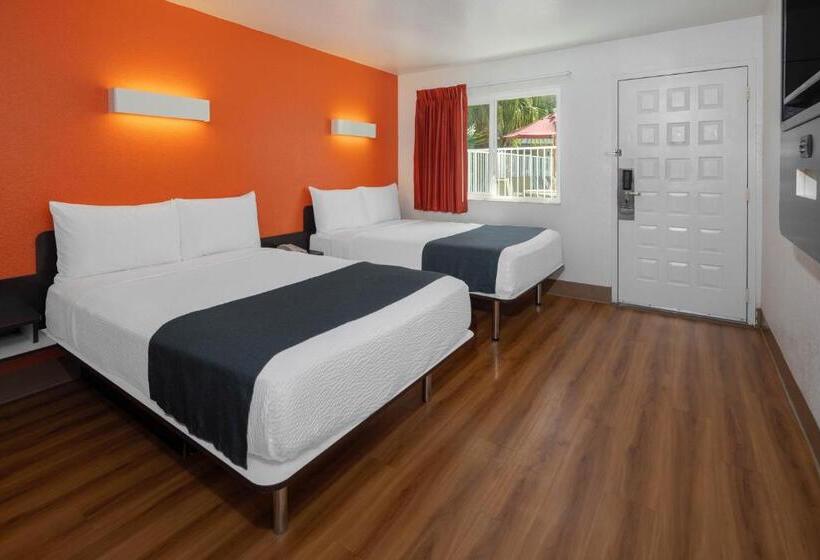 Четырехместный Номер Стандарт, Studio 6 Suites Carpinteria, Ca Santa Barbara South