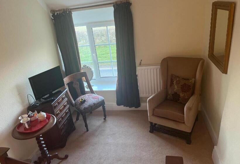 اتاق استاندارد, Lucy Cross Guest House
