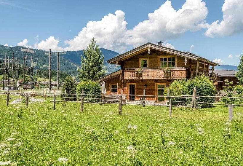 Номер Deluxe с Балконом, Almdorf Almlust