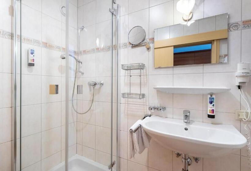 Апартаменты 2 Спальни, Kinderhotel Lärchenhof