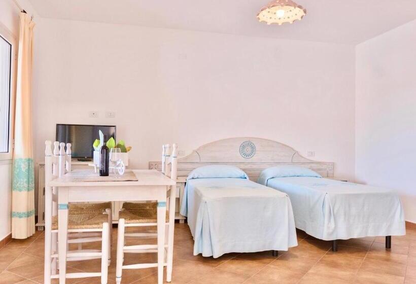 带1个卧室的带阳台的公寓, Apartments With Air Conditioning In Orosei