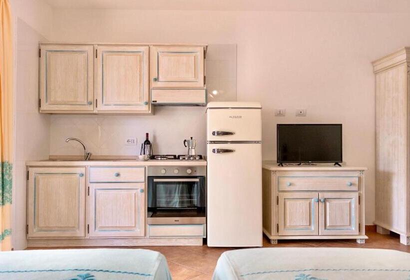 带1个卧室的带阳台的公寓, Apartments With Air Conditioning In Orosei