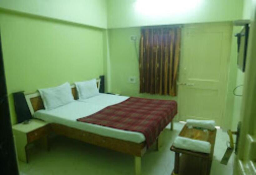 Номер Стандарт, Golden Palace Jalgaon