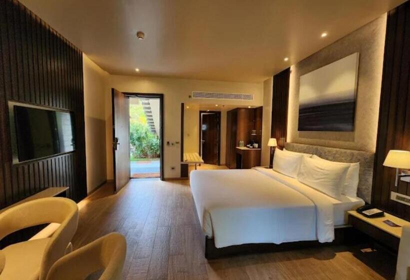 Номер бизнес-класса, Radisson Blue Heaven