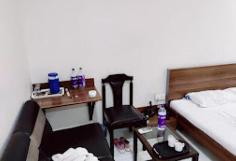 Номер Стандарт Трехместный, Avanti, Nashik