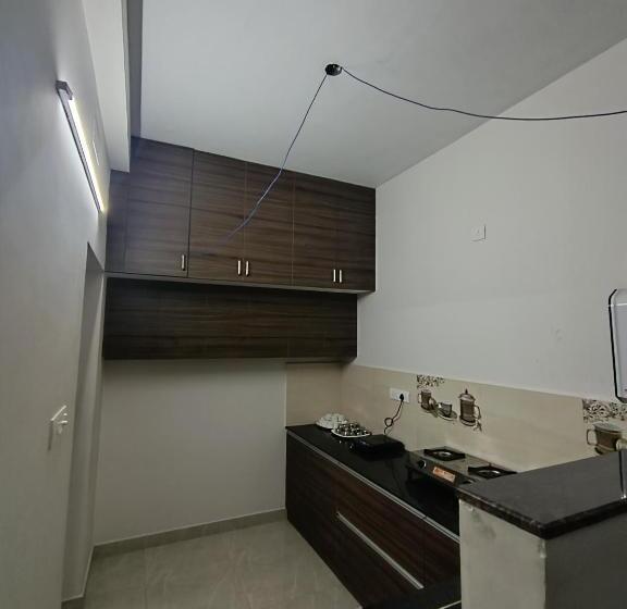 Номер Стандарт, Ippoh Inn Thoraipakkam Omr