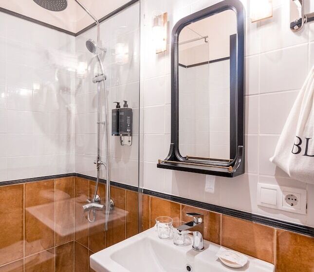 اتاق استاندارد, Communal Hotel Kutaisi