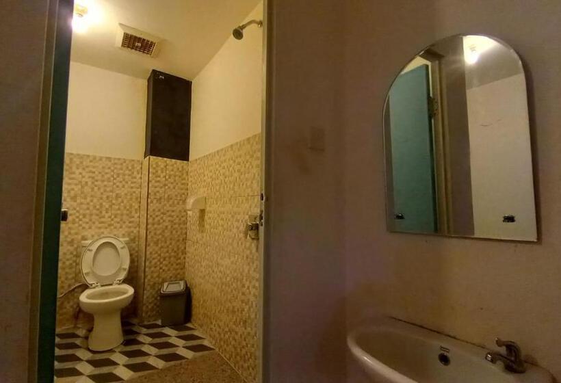Номер Стандарт, Dc Hotel & Hostel