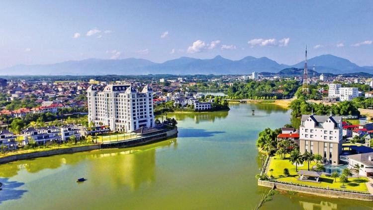 اتاق استاندارد با چشم‌انداز دریاچه, Maihomes Hotel Vĩnh Yên Vĩnh Phúc