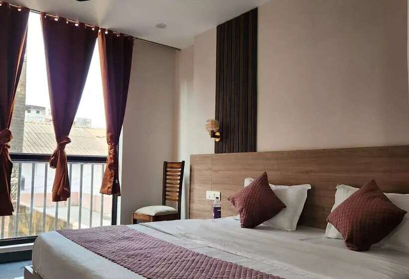 חדר דלוקס, Namay Inn By T And M Hotels