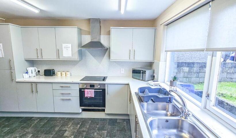 Номер Economy, Mystayinn Telford Guest House