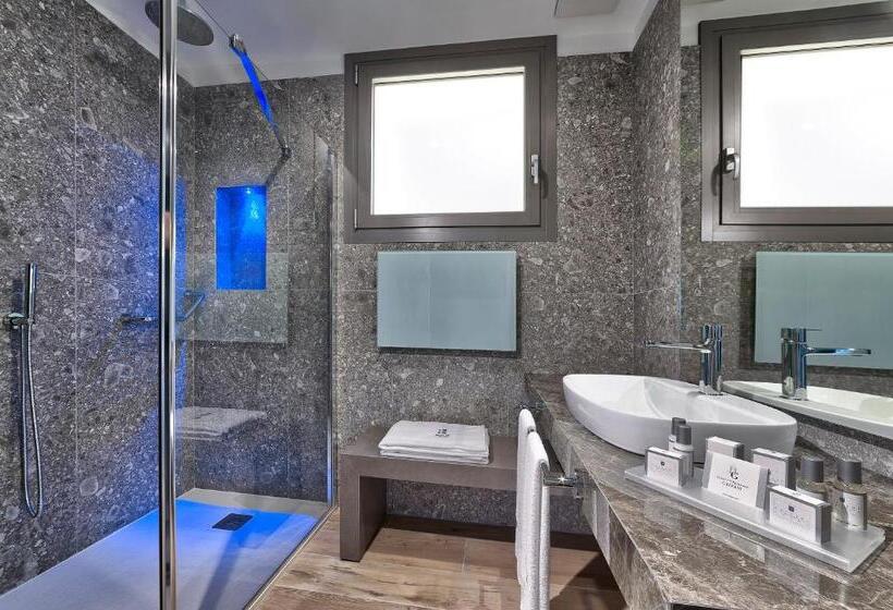 Номер Deluxe Вид на Озеро, Villa Remo By Hotel Galvani