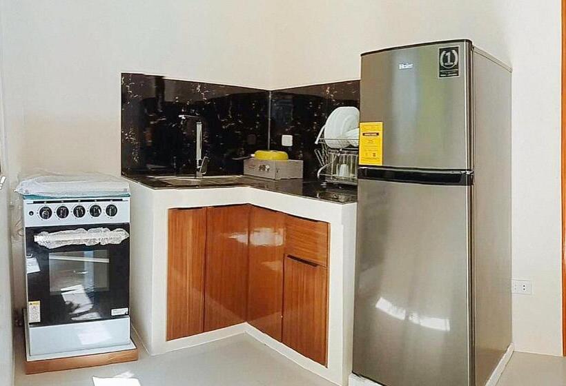 Люкс, Reddoorz @ Lm Apartelle Boracay