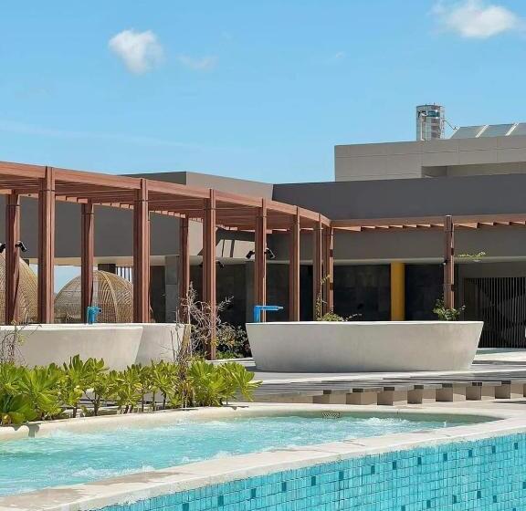 اتاق لوکس با چشم‌انداز دریا, M Condotel Apec Mandala Cham Bay Mui Ne