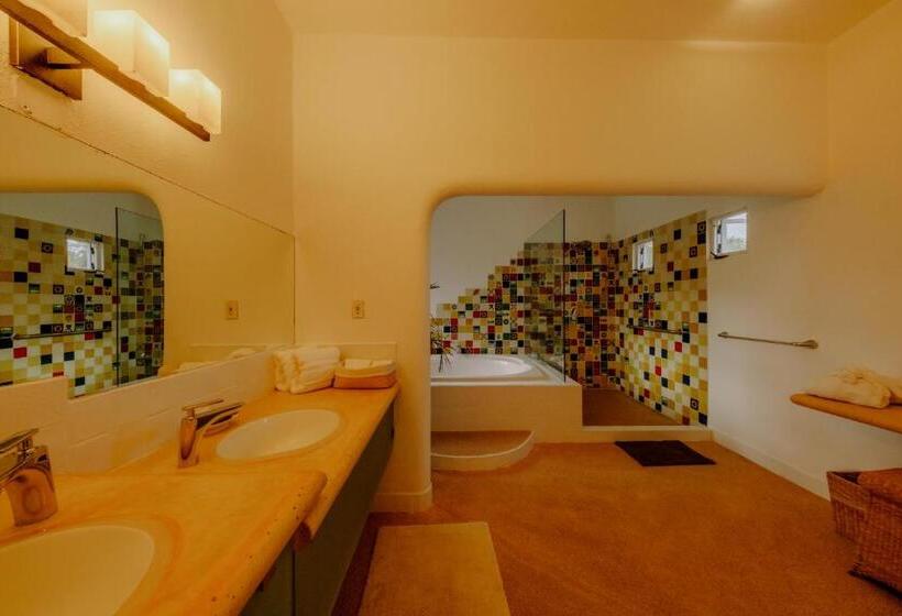 キングサイズベッドのデラックススイート, La Poza Boutique Hotel And Spa   Adults 15 Plus