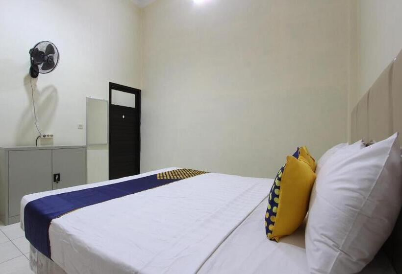 Номер Economy, Spot On 93245 Guest House Mulia Dua Syariah
