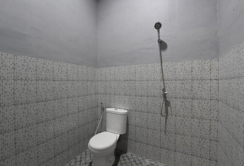 Одноместный Номер Basic, Spot On 93245 Guest House Mulia Dua Syariah