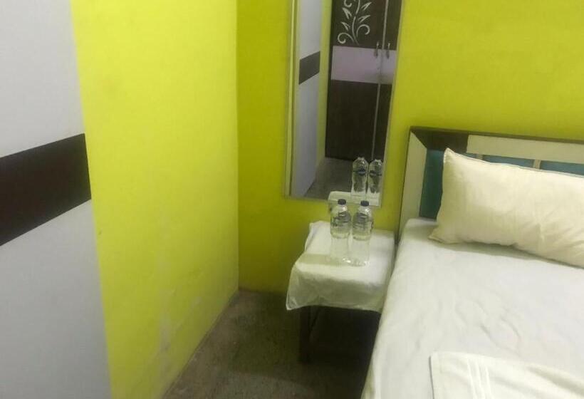 Номер Стандарт, Singh Guest House