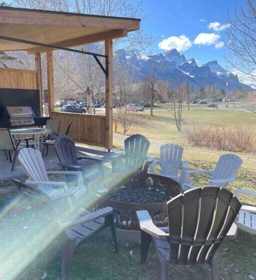 آپارتمان 1 خوابه, 1bedroom With 2 Queen Heated Parking