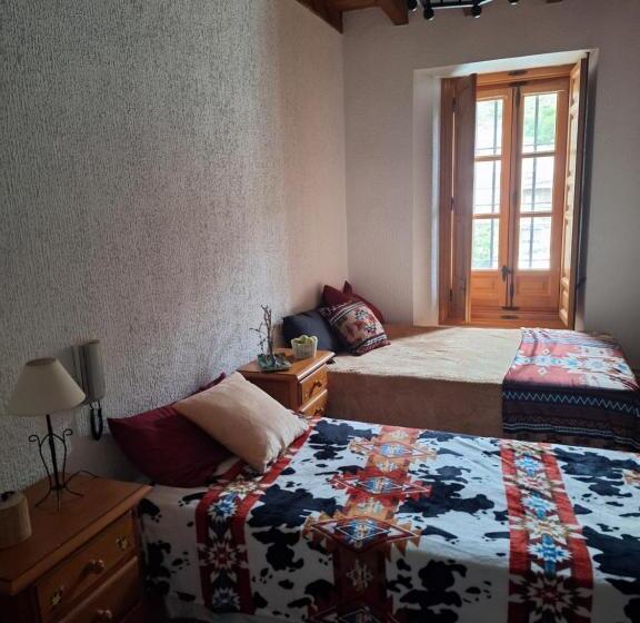 标准三人间, Hostal El Patio Restaurante